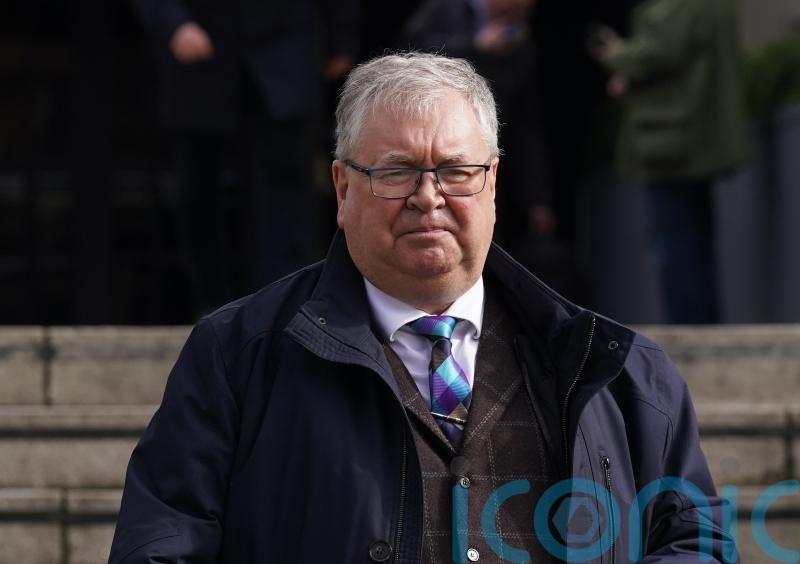 &lsquo;It&rsquo;s been a privilege&rsquo;: Joe Duffy presents final Liveline show