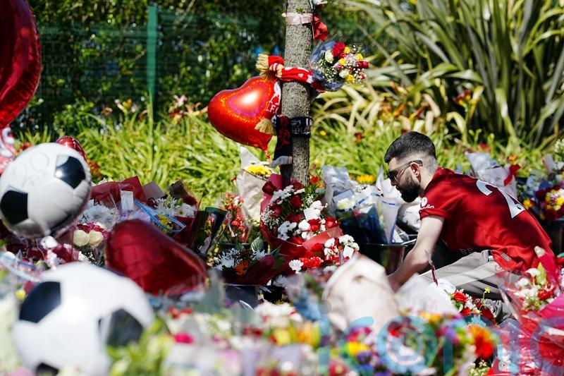 Liverpool players &lsquo;heartbroken&rsquo; after death of team-mate Diogo Jota in car crash