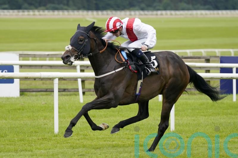 Royal Dress scores in fine fashion at Pontefract