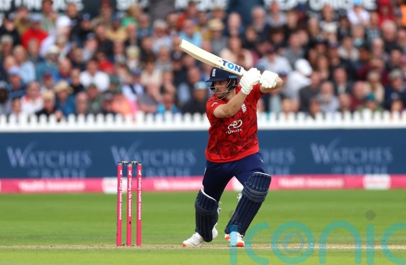 Surrey improve qualification chances with victory over Gloucestershire