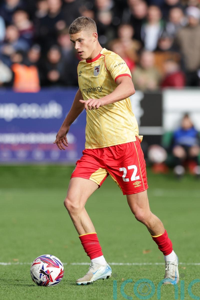 Grimsby through to second round as impressive start continues