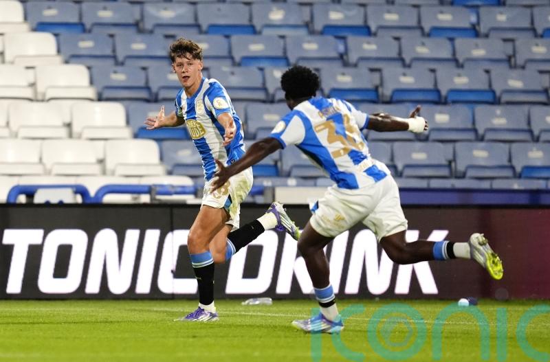 Huddersfield sink Leicester in shoot-out to set up trip to Sunderland