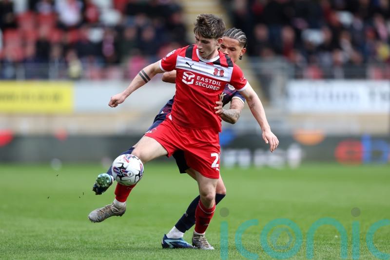 Leyton Orient hit back to snatch last-gasp draw with Stockport