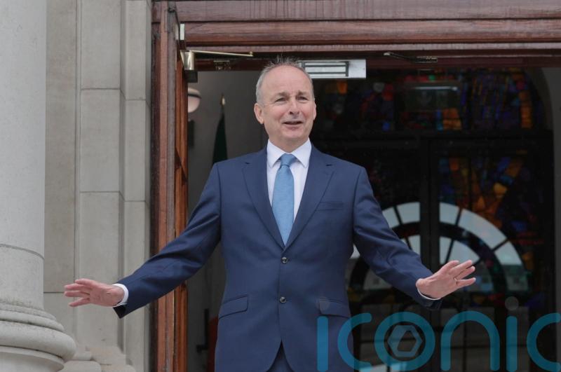 Taoiseach endorses Jim Gavin as Fianna Fail&rsquo;s presidential candidate