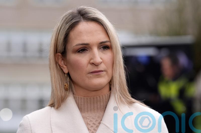 School secretaries and caretakers agree to withdraw strike for negotiations