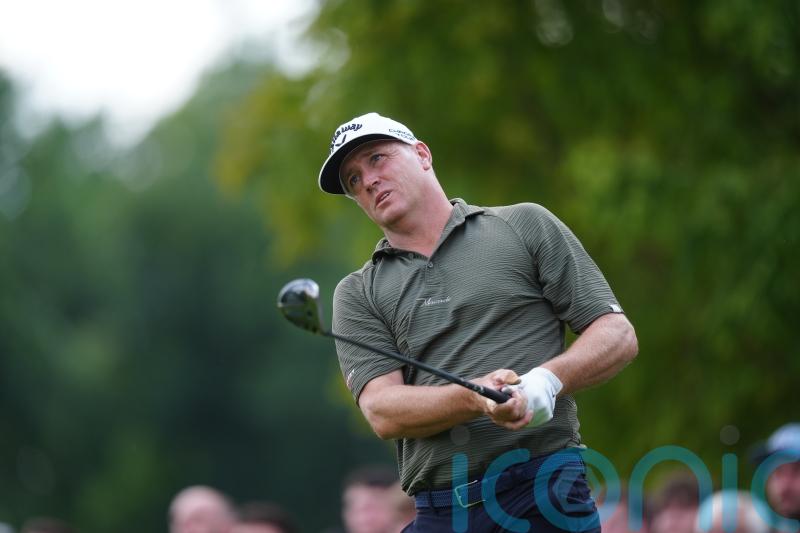 Alex Noren finishes with a flourish to move into share of lead at Wentworth