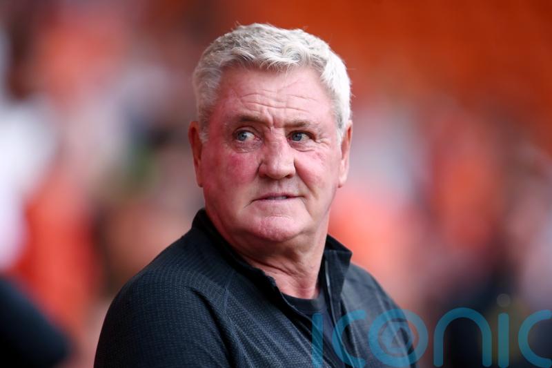 Steve Bruce hails Blackpool&rsquo;s squad strength after last-gasp win