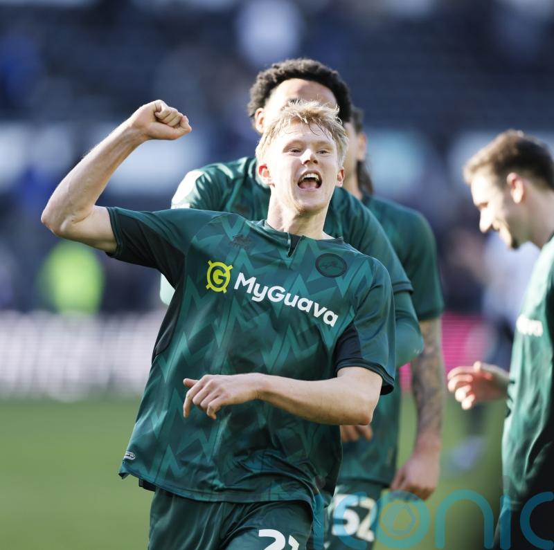 Swansea held again as Millwall snatch draw