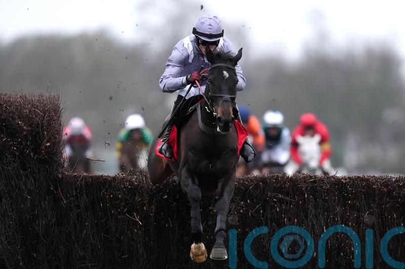 Tom George takes over handling of Il Est Francais