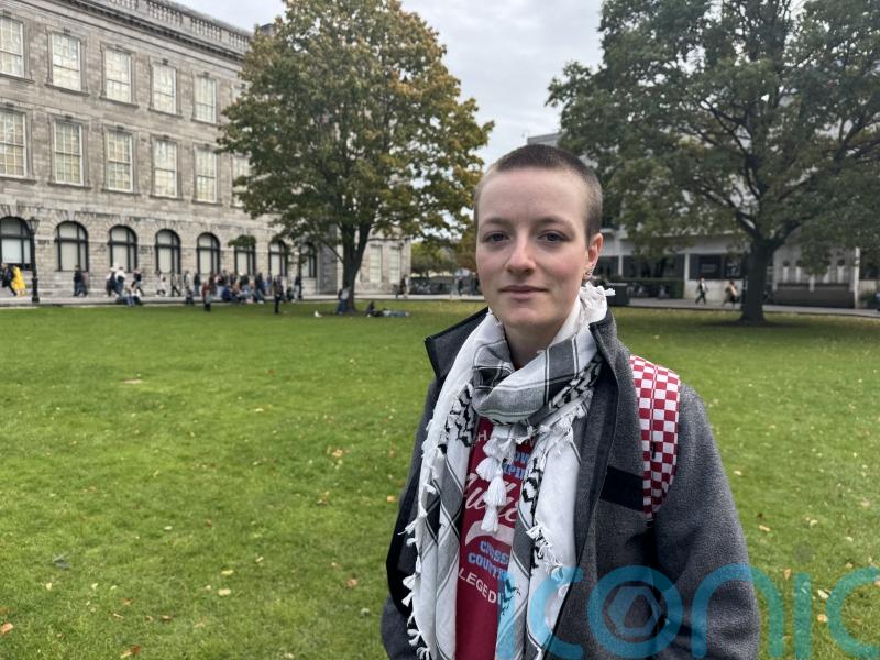 Cut in fees &lsquo;nonsense&rsquo;, third year student says