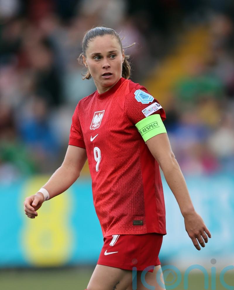 Ewa Pajor and Claudia Pina score twice as Barcelona put seven past Bayern Munich