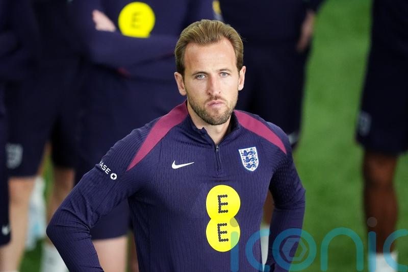 Thursday&rsquo;s briefing: Kane ruled out and mixed fortunes for Man Utd and Chelsea