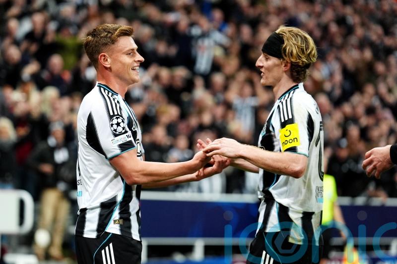 Harvey Barnes scores twice as Newcastle brush aside Benfica