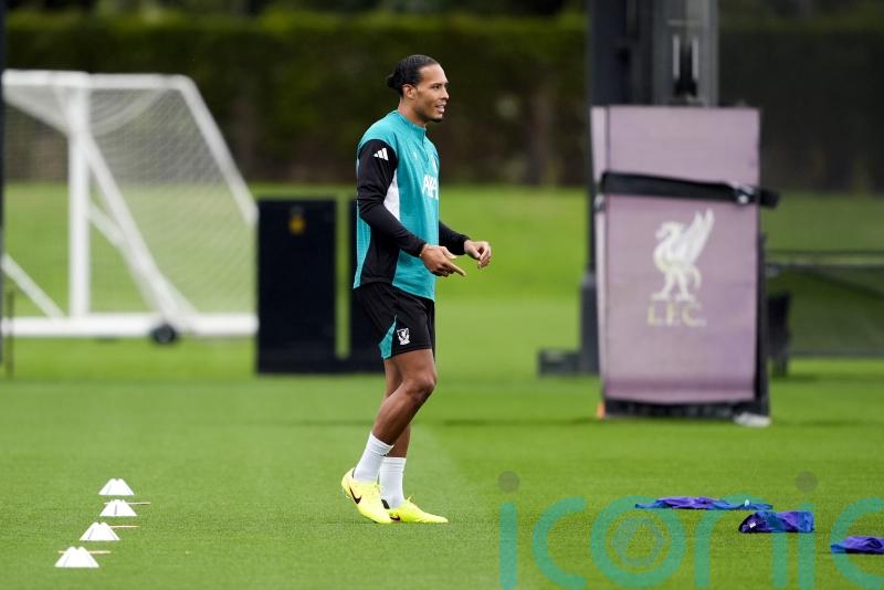 Virgil van Dijk: Liverpool players&rsquo; meeting on Monday was not for &lsquo;crisis&rsquo; talks
