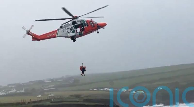 Fourteen people winched to safety from fishing vessel off Kerry coast