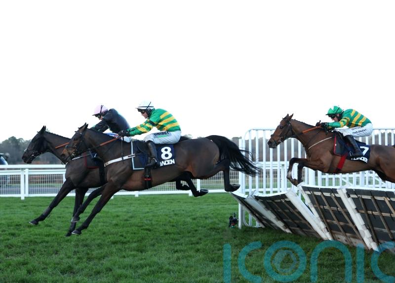 Impose Toi steps up for Long Walk win