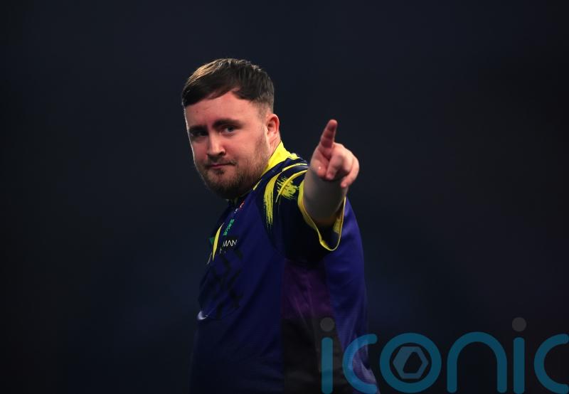 Luke Littler wins over Ally Pally crowd by cruising past Krzysztof Ratajski