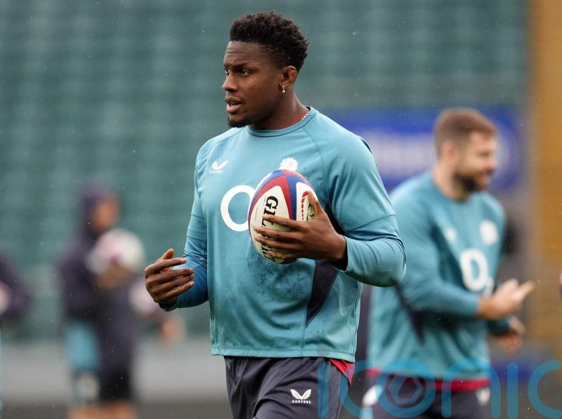 Maro Itoje advises top level athletes to be wary of &lsquo;corrosive&rsquo; social media